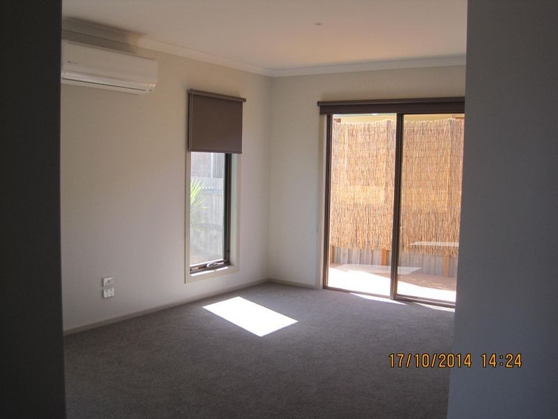 10 Eaton Place, Paynesville VIC 3880