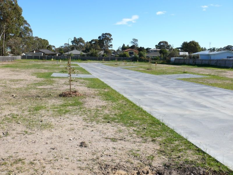 35-39 Wellington Street, Paynesville VIC 3880