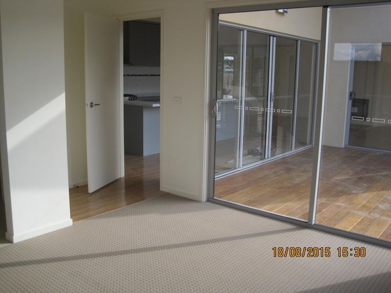 1 Eaton Place, Paynesville VIC 3880