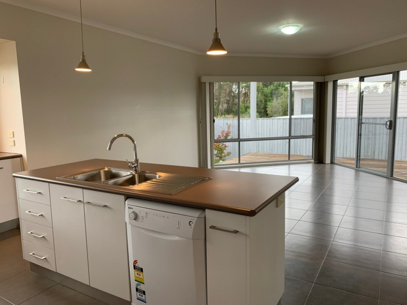 1/157 Bay Road, Eagle Point VIC 3878