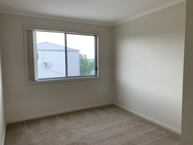 1/157 Bay Road, Eagle Point VIC 3878