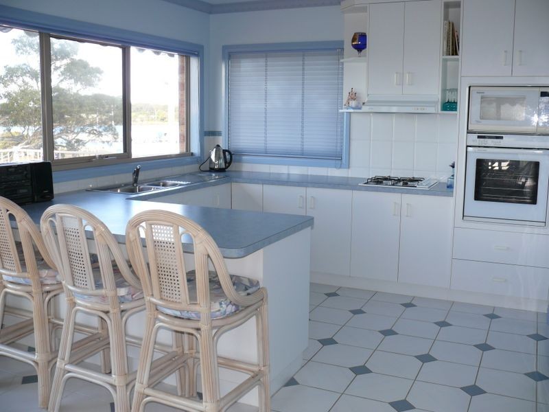 4 Marina Drive, Paynesville VIC 3880