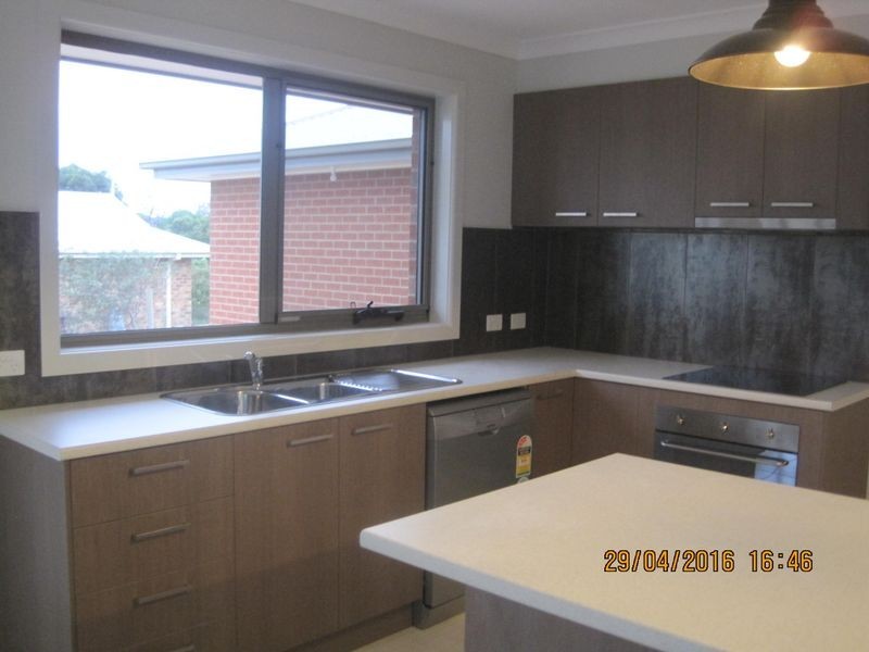 17 Springwood Rise, Newlands Arm VIC 3875