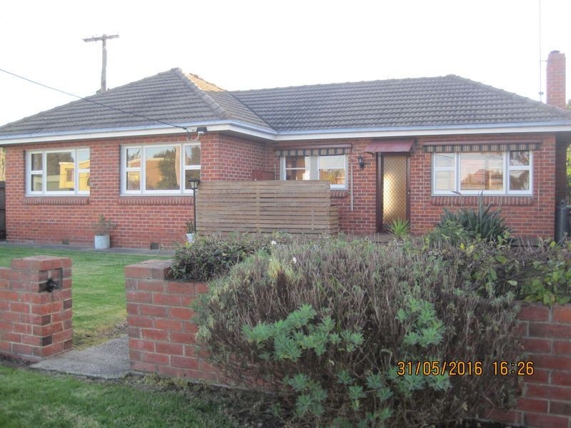 20 Bay Road, Eagle Point VIC 3878