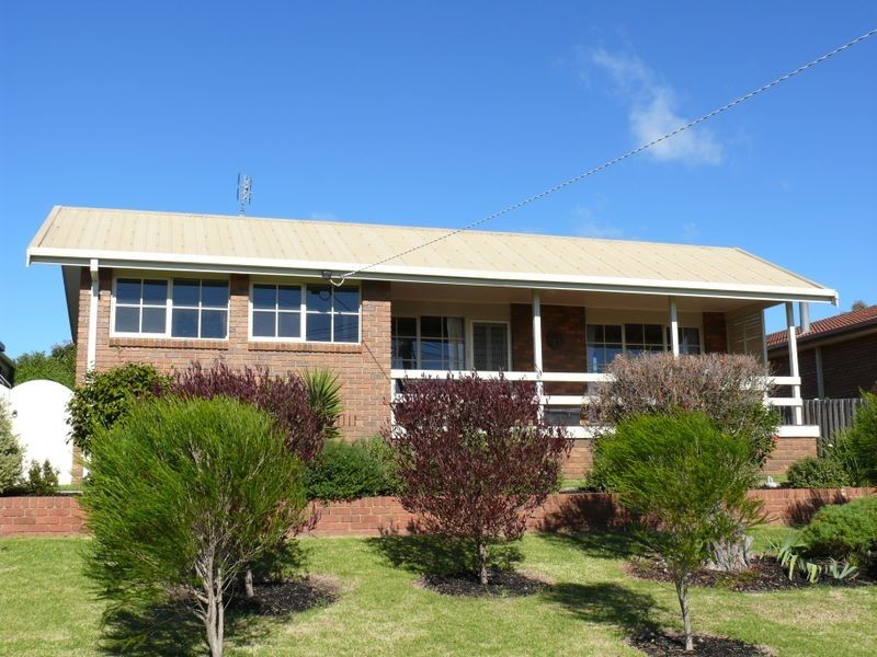 13 Fullarton Drive, Paynesville VIC 3880