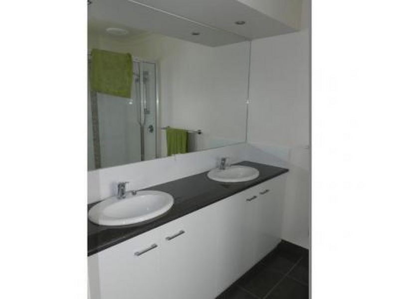 26 The Grange, Paynesville VIC 3880