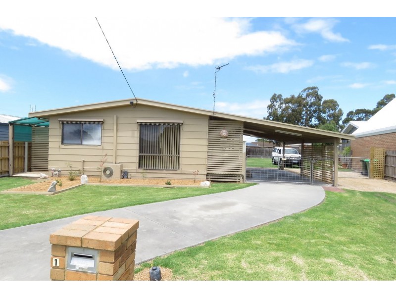 1 The Moorings, Paynesville VIC 3880