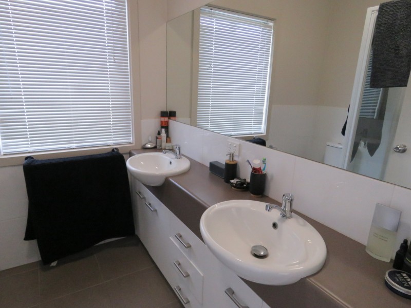 2/157 Bay Road, Eagle Point VIC 3878