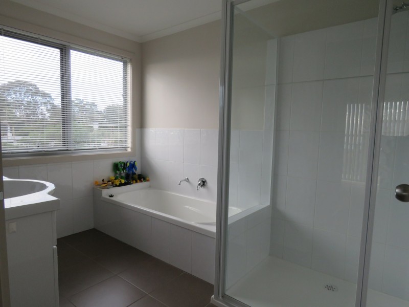 2/157 Bay Road, Eagle Point VIC 3878