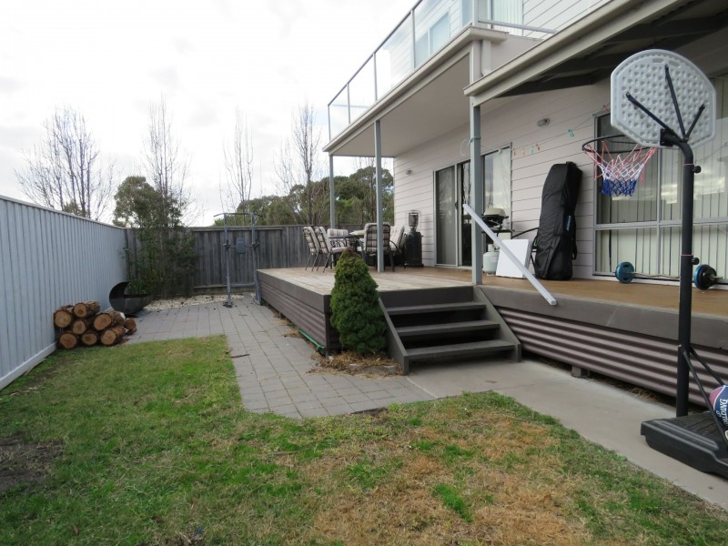 2/157 Bay Road, Eagle Point VIC 3878