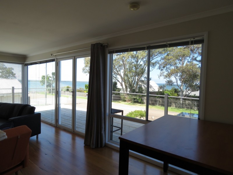 6 Bay Road, Eagle Point VIC 3878
