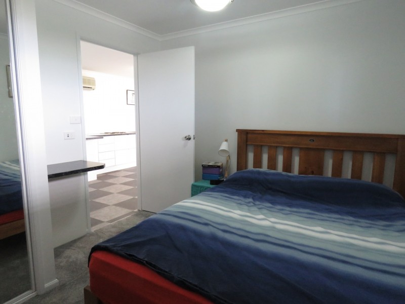 6 Bay Road, Eagle Point VIC 3878