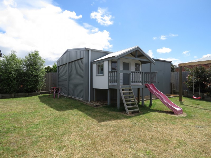 30 May Park Drive, Paynesville VIC 3880