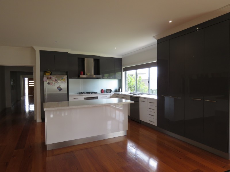 30 May Park Drive, Paynesville VIC 3880