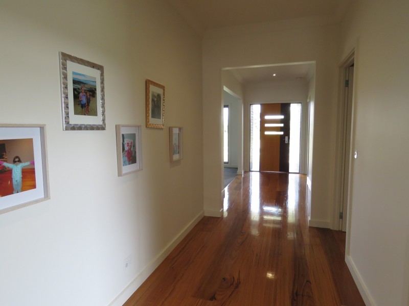 30 May Park Drive, Paynesville VIC 3880