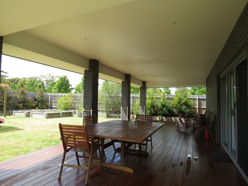 30 May Park Drive, Paynesville VIC 3880