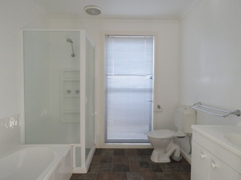 82 Newlands Drive, Paynesville VIC 3880