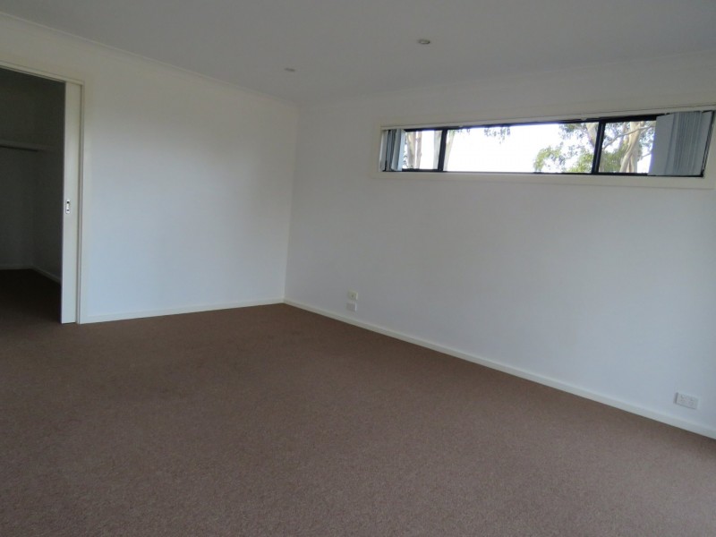 82 Newlands Drive, Paynesville VIC 3880