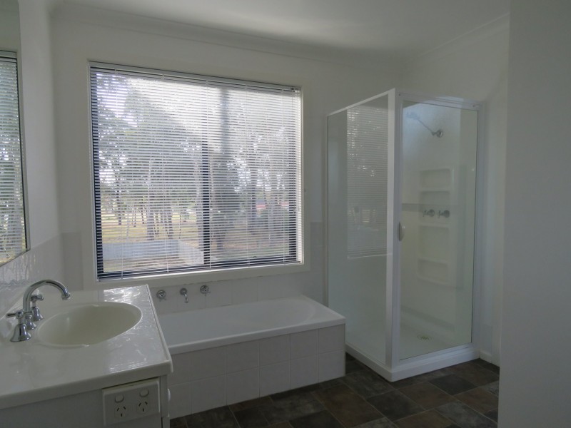 82 Newlands Drive, Paynesville VIC 3880