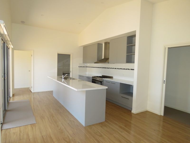 1 Eaton Place, Paynesville VIC 3880