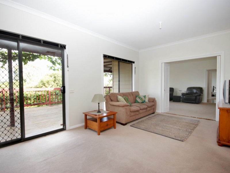 24 Riley Street, Eagle Point VIC 3878