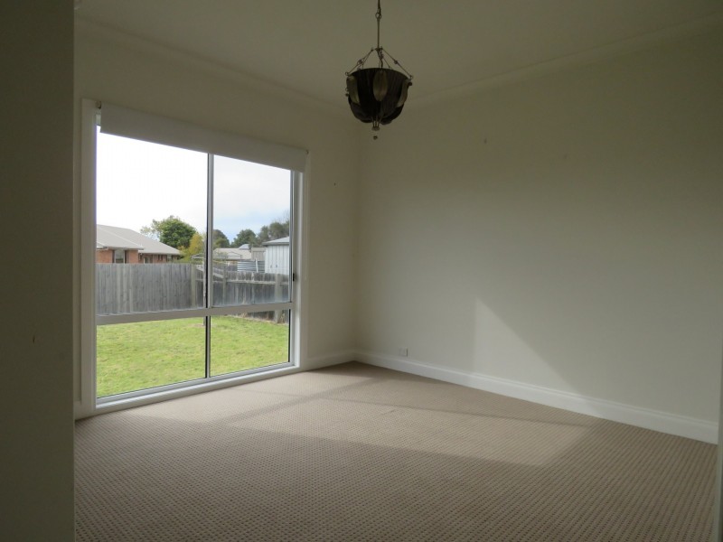5 Outlook Avenue, Newlands Arm VIC 3875