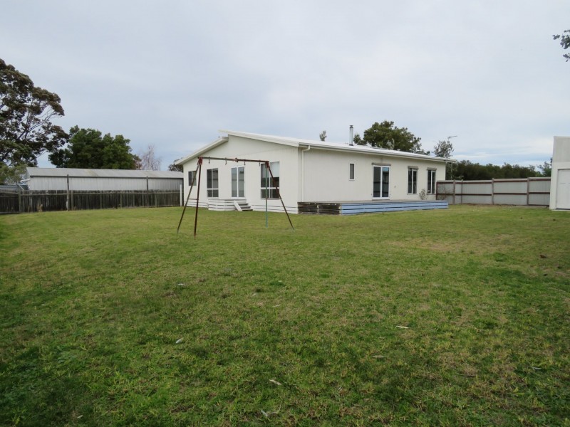 5 Outlook Avenue, Newlands Arm VIC 3875