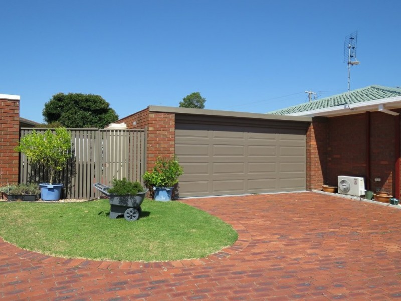 1/30 Queen Street, Paynesville VIC 3880