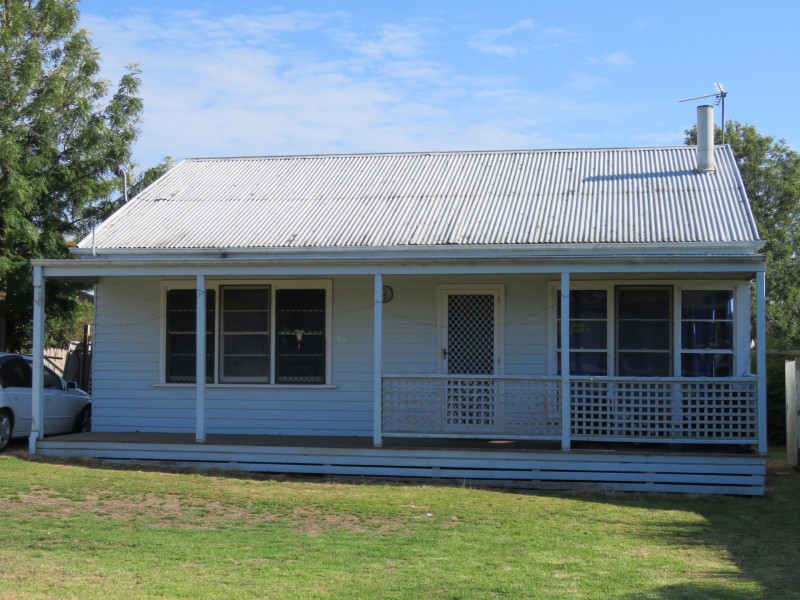 10 Riley Street, Eagle Point VIC 3878