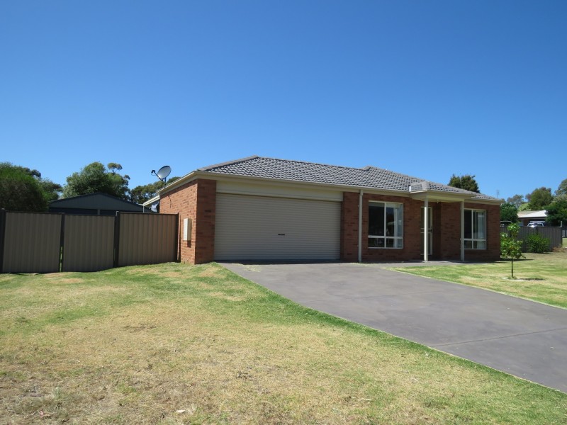 5 Acrux Drive, Newlands Arm VIC 3875
