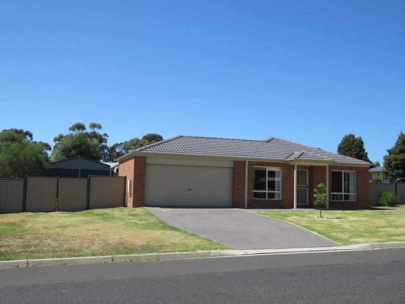 5 Acrux Drive, Newlands Arm VIC 3875