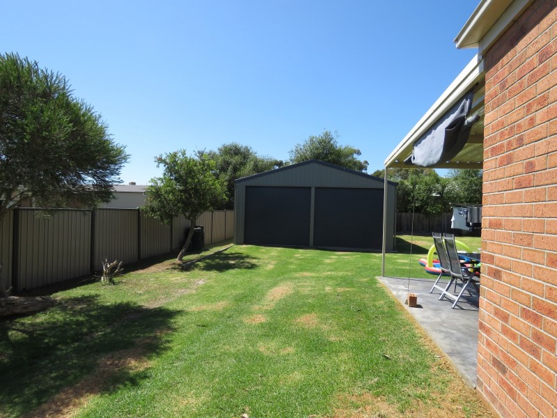 5 Acrux Drive, Newlands Arm VIC 3875