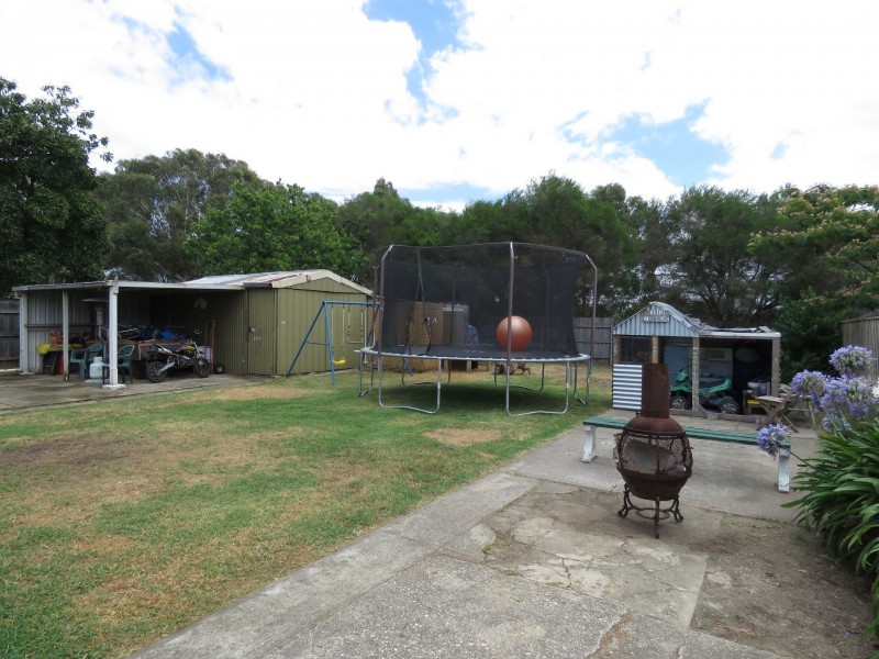 6 Forge Creek Road, Eagle Point VIC 3878