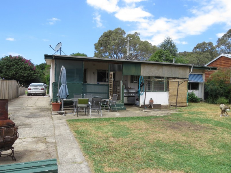 6 Forge Creek Road, Eagle Point VIC 3878