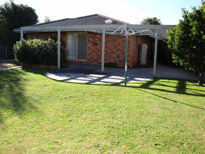 6 Acacia Court, Paynesville VIC 3880