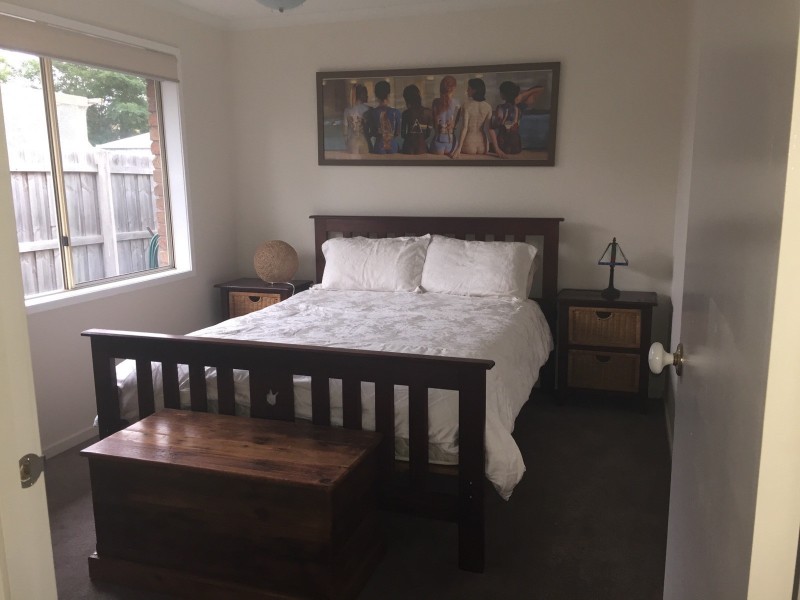 111 Bay Road, Eagle Point VIC 3878