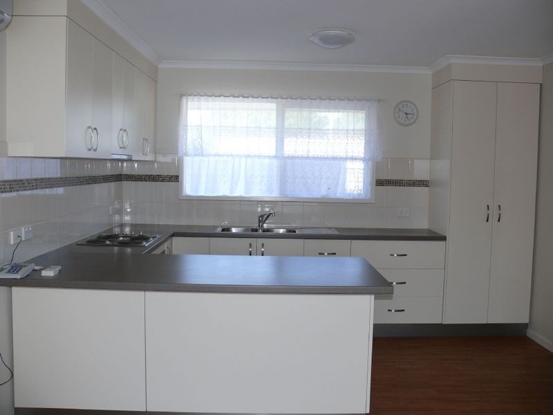 Unit 2/27 Main Road, Paynesville VIC 3880