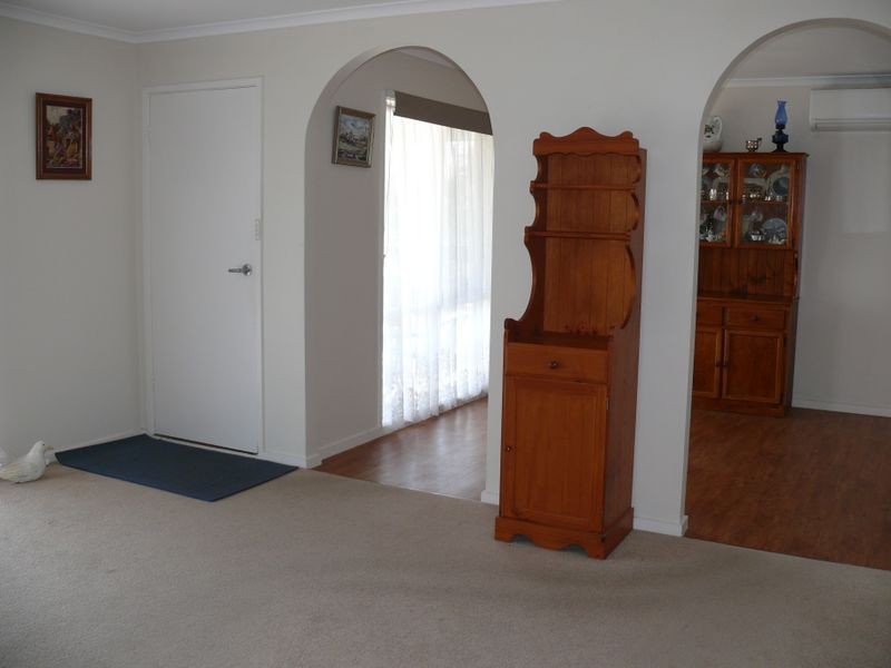 Unit 2/27 Main Road, Paynesville VIC 3880