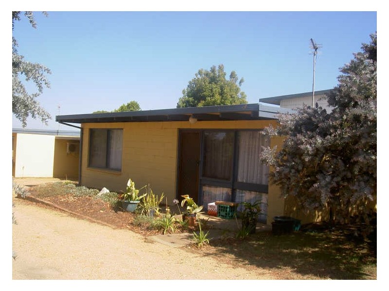 Unit 1/84 Main Road, Paynesville VIC 3880