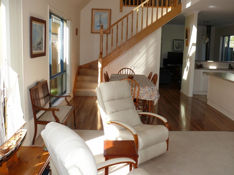 32B Aquarius Way, Paynesville VIC 3880