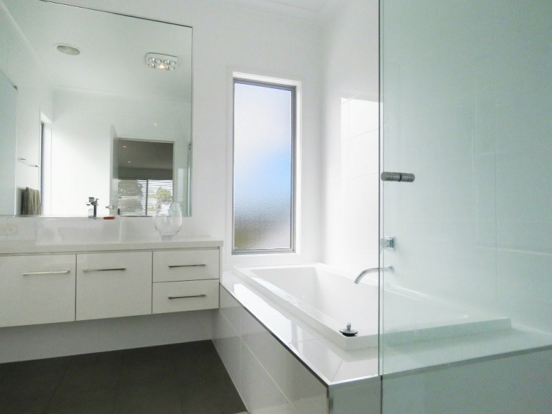 18 Heaths View, Paynesville VIC 3880