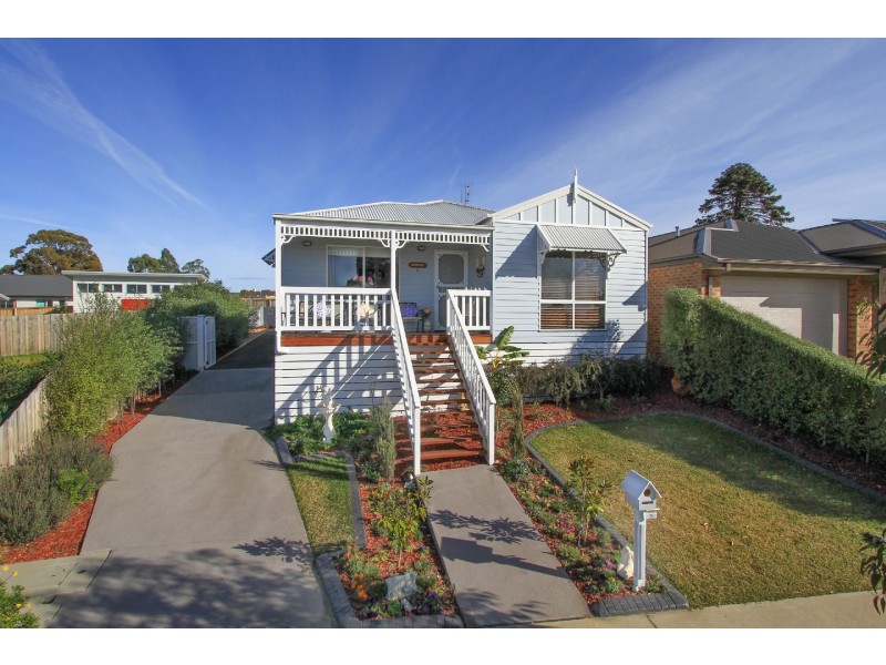 5 Magnetic Retreat, Paynesville VIC 3880