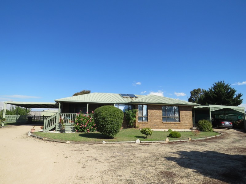 4 Bayside Avenue, Newlands Arm VIC 3875