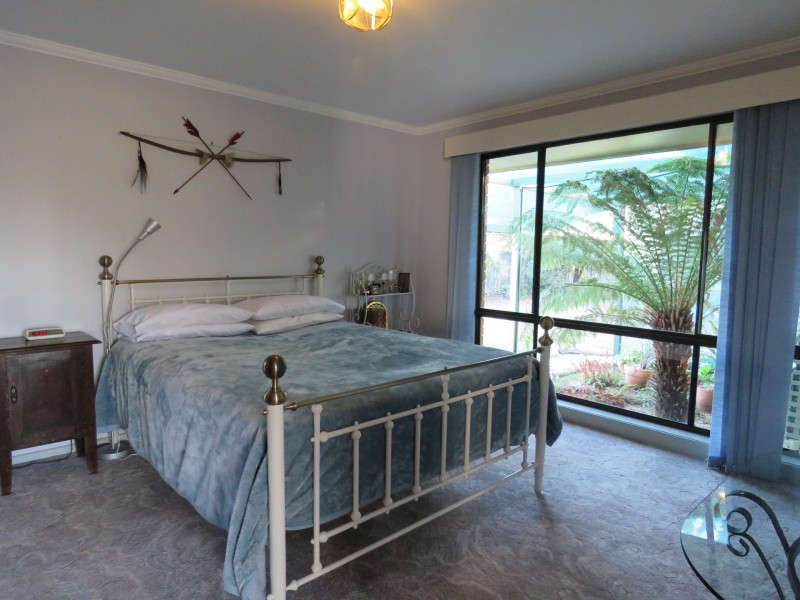 4 Bayside Avenue, Newlands Arm VIC 3875