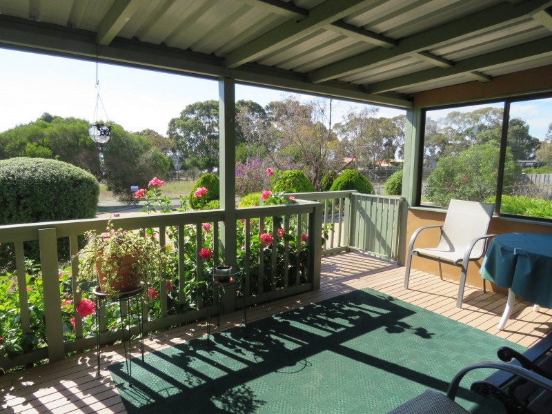 4 Bayside Avenue, Newlands Arm VIC 3875