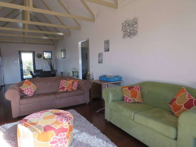 80 Eighth Avenue, Raymond Island VIC 3880