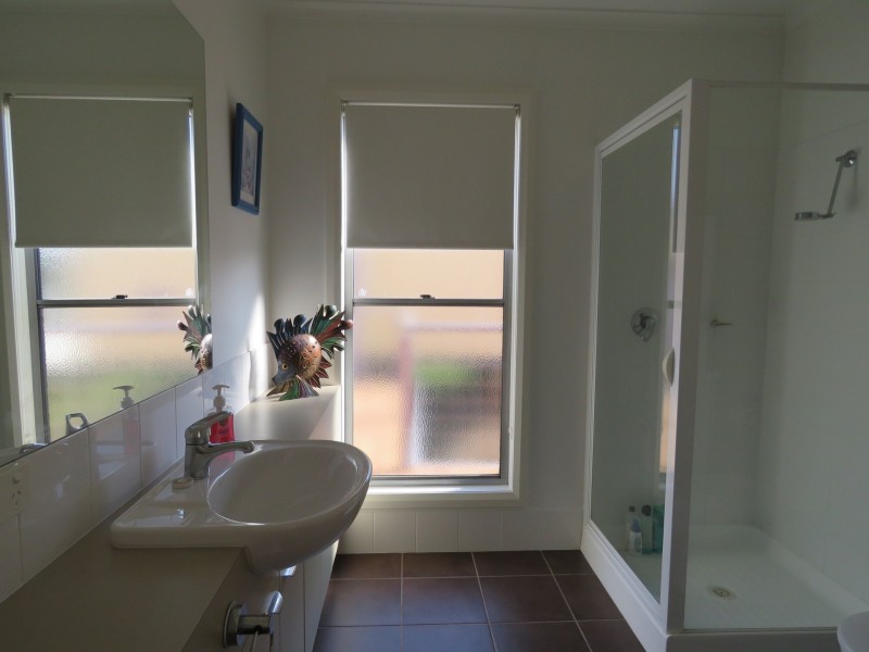 80 Eighth Avenue, Raymond Island VIC 3880
