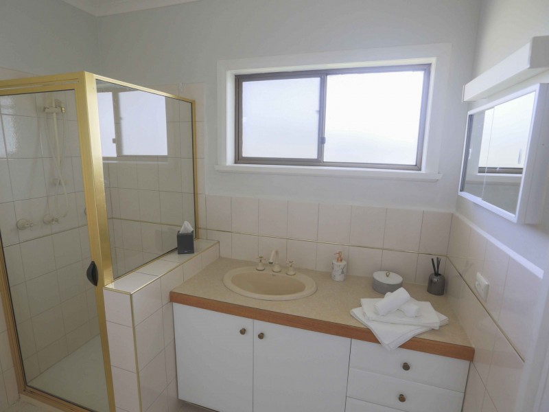 19 Marina Drive, Paynesville VIC 3880