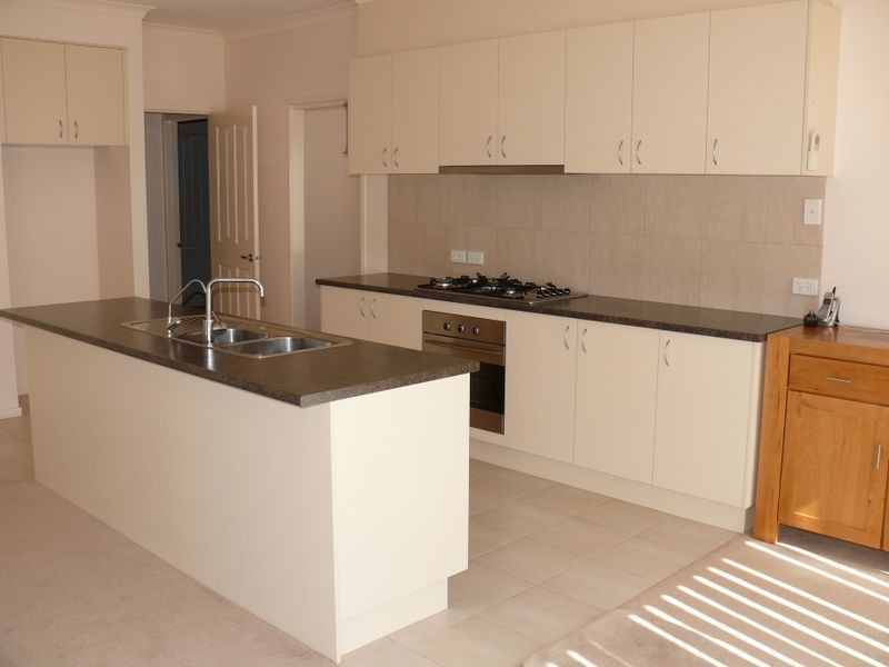 5 Schooner Terrace, Paynesville VIC 3880