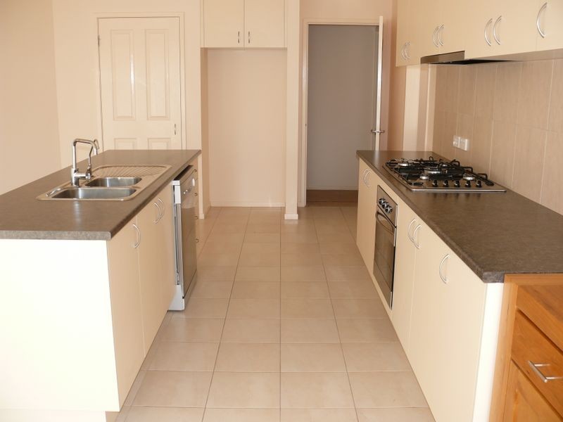 5 Schooner Terrace, Paynesville VIC 3880